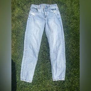 American Eagle Mom Jeans